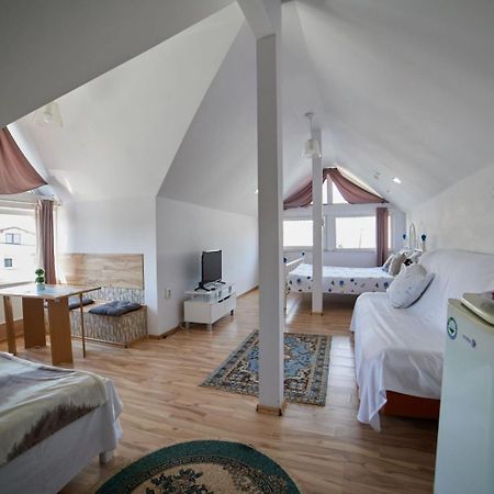 Vila Traian Si Teodora Костинешти Экстерьер фото