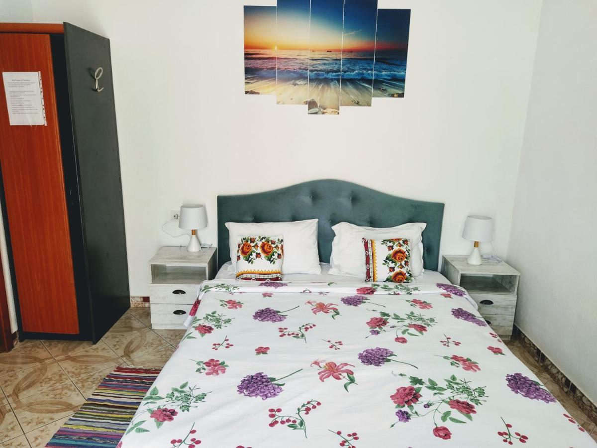 Vila Traian Si Teodora Костинешти Экстерьер фото