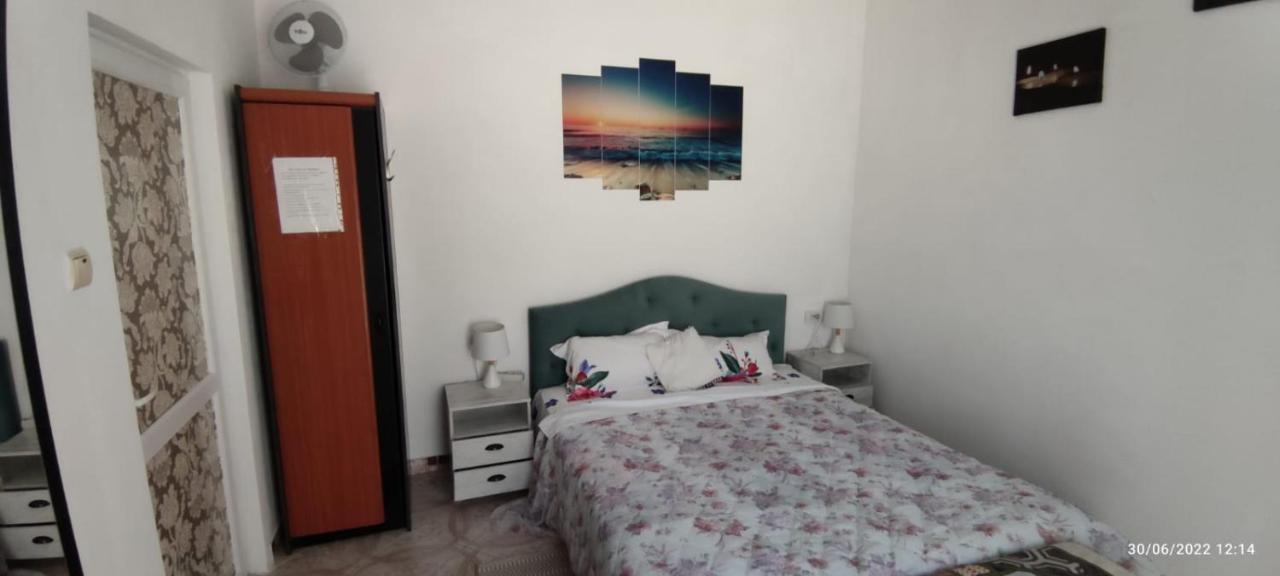 Vila Traian Si Teodora Костинешти Экстерьер фото