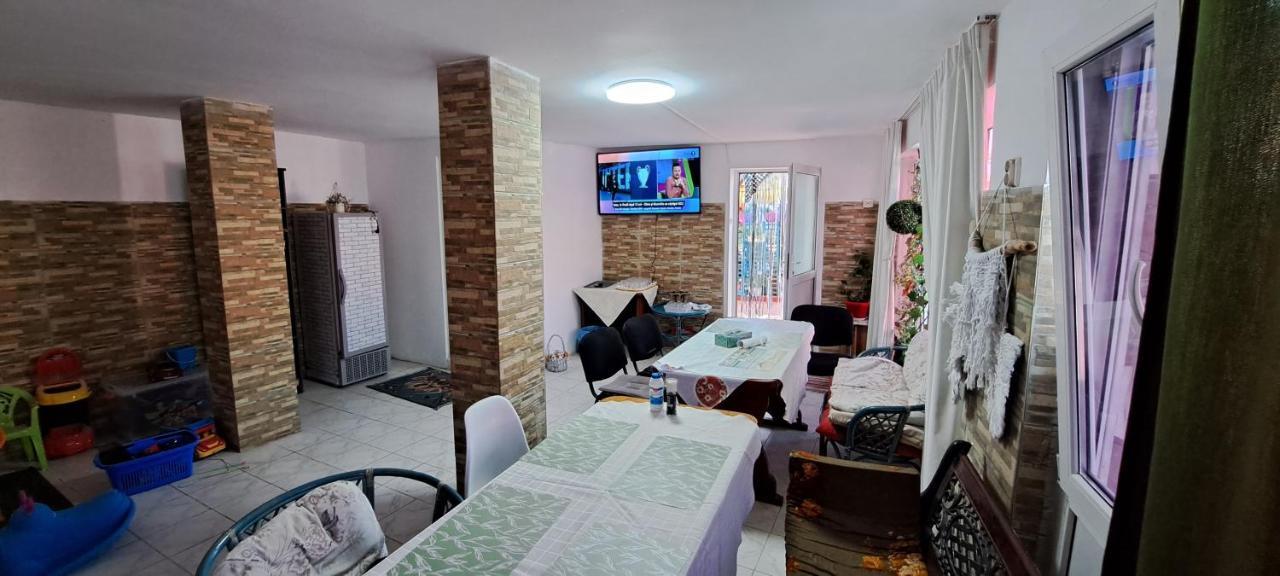 Vila Traian Si Teodora Костинешти Экстерьер фото