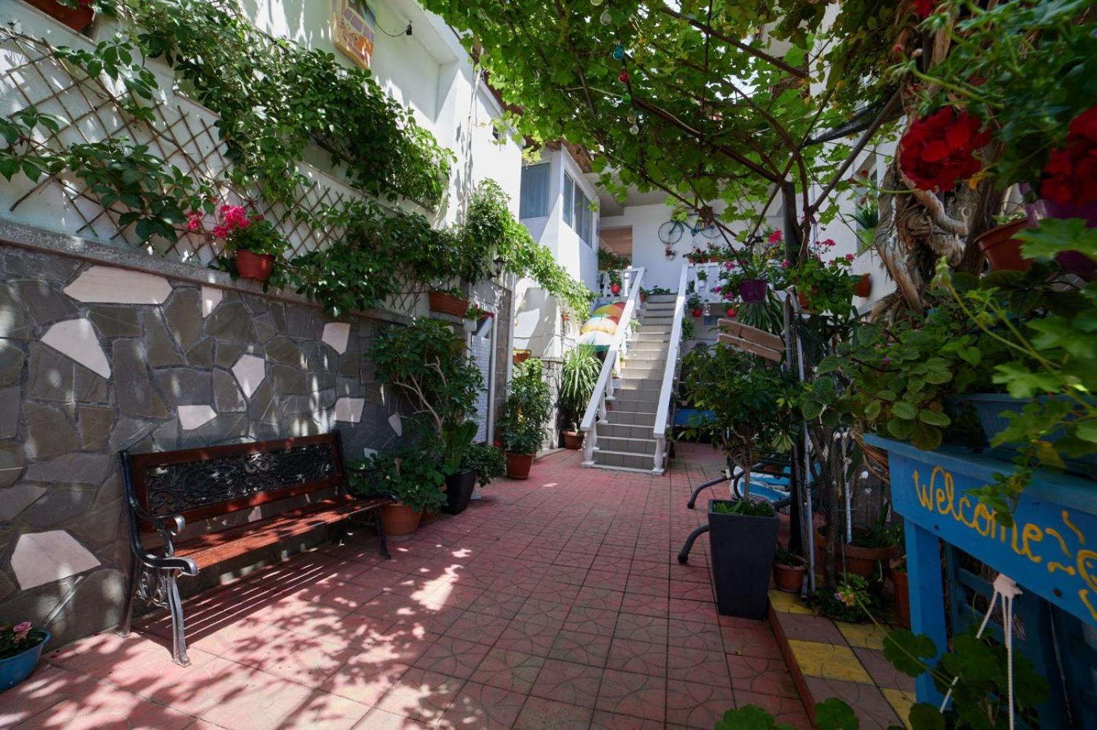 Vila Traian Si Teodora Костинешти Экстерьер фото