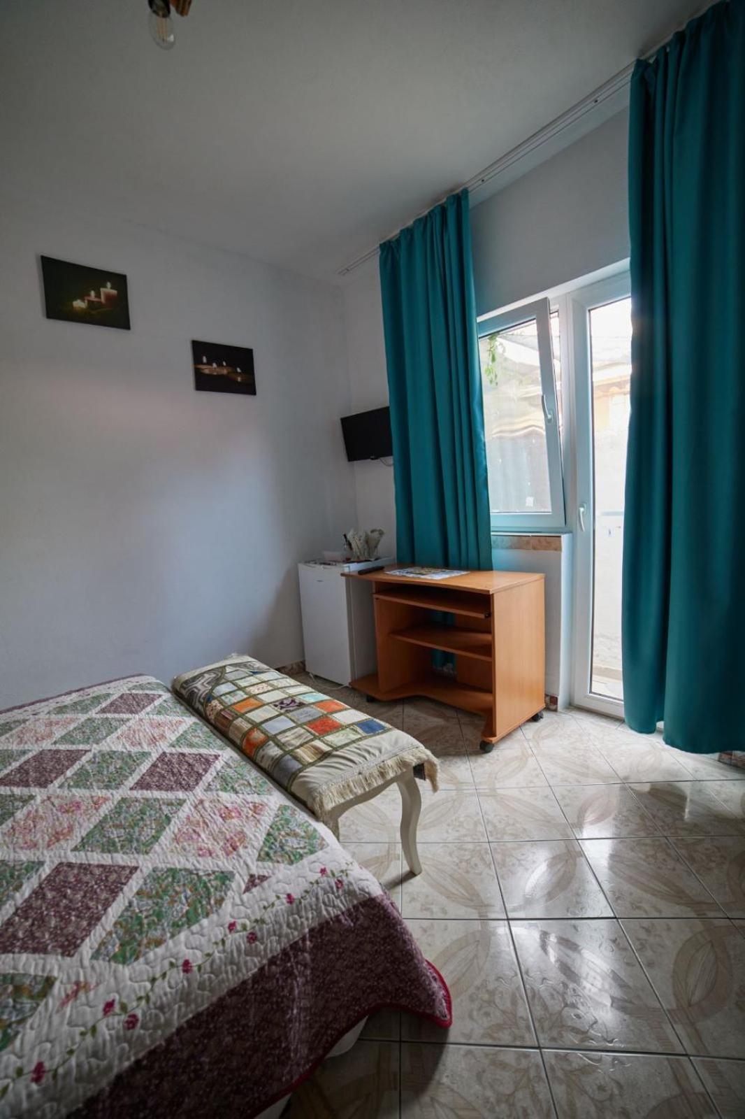 Vila Traian Si Teodora Костинешти Экстерьер фото